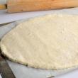 Wie man einen fluffigen Pizzateig macht